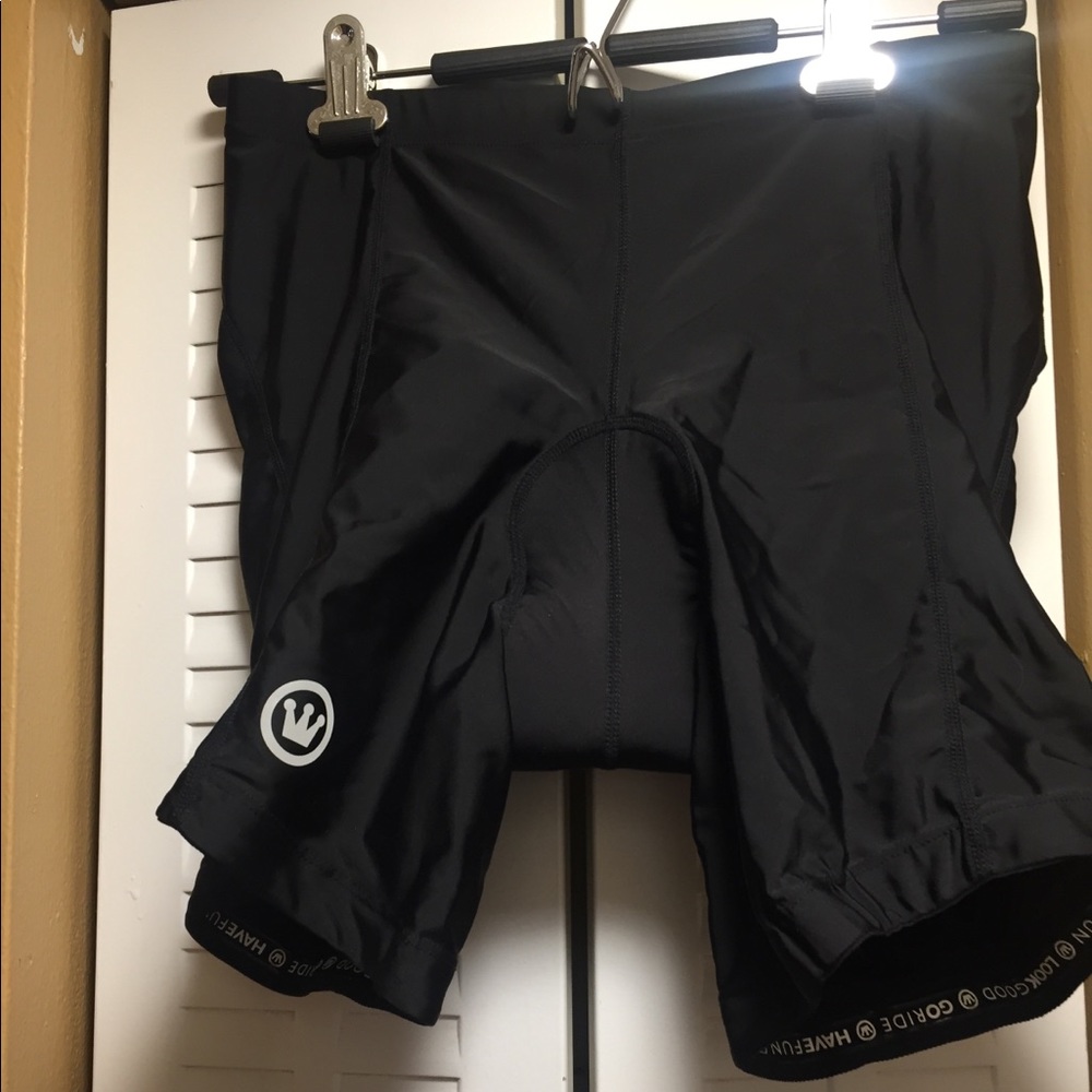Cycling shorts